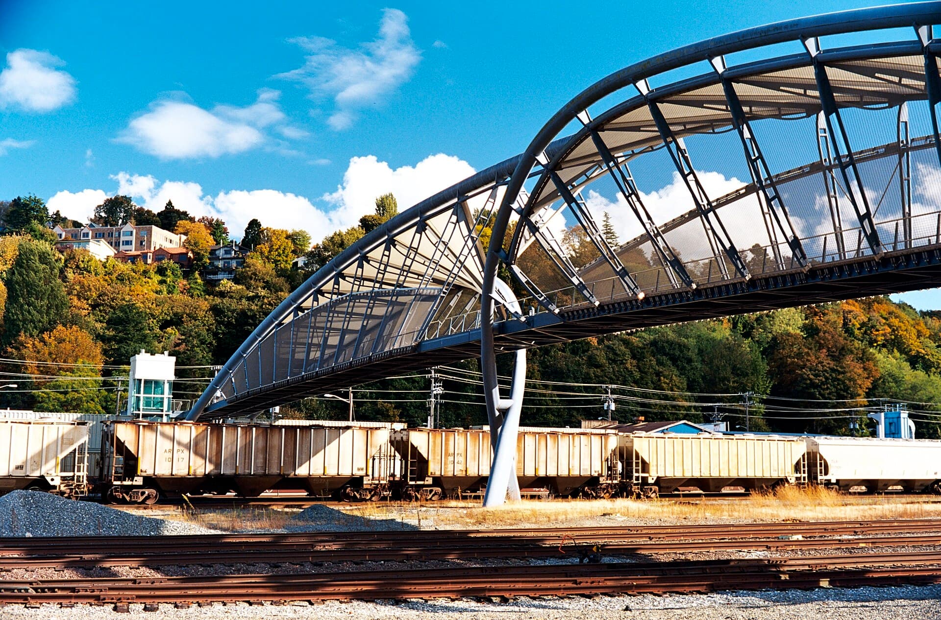 Carbon-fiber pedestrian bridge monitoring